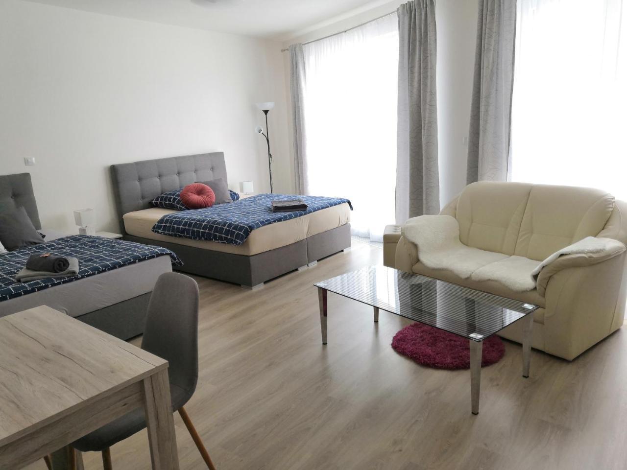 Studio Metropole Praha Apartment ภายนอก รูปภาพ